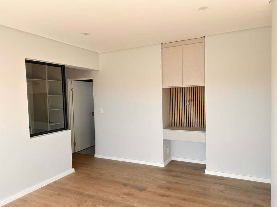 4 Bedroom Property for Sale in Sandown Western Cape